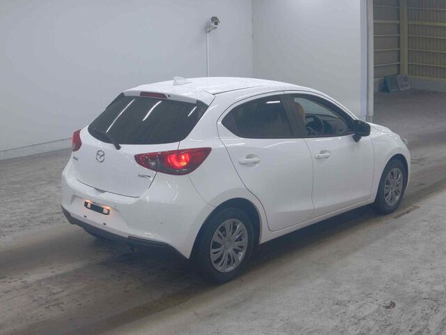 2023 Mazda 2 15C auction photo 5