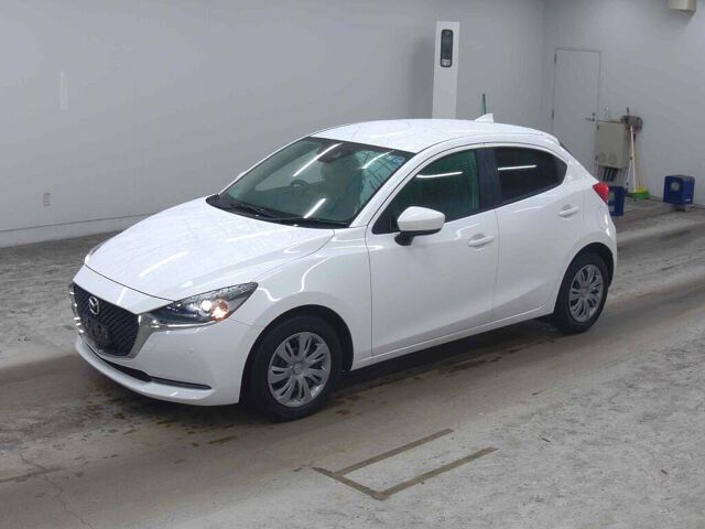 2023 Mazda 2 15C auction photo 4