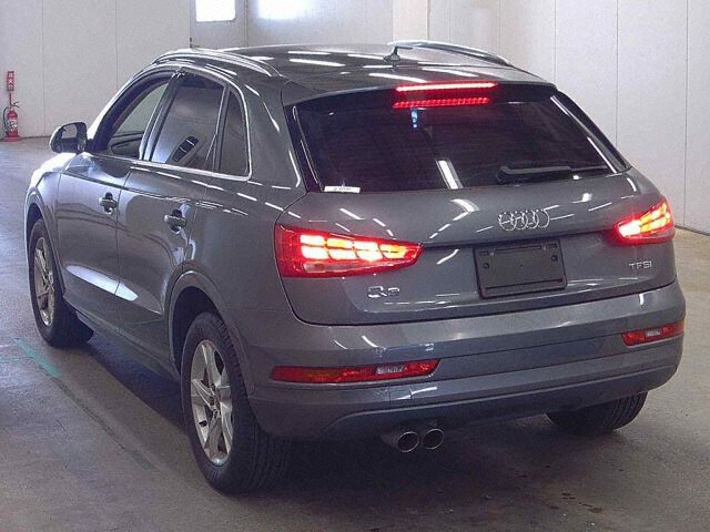 2015 Audi Q3 1.4TFSIスポーツ auction photo 2