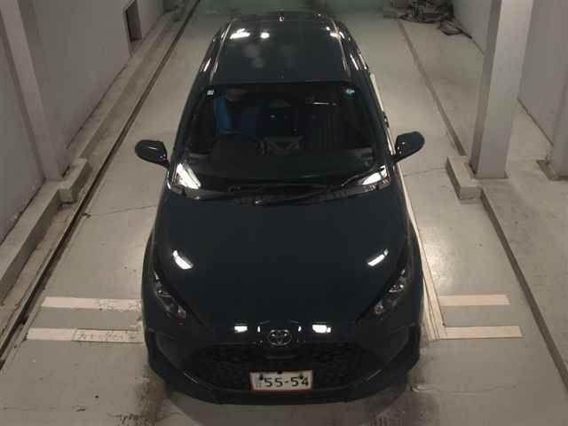 2025 Toyota Yaris X auction photo 6