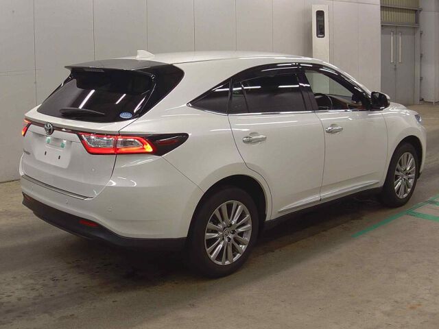 2019 Toyota Harrier progress auction photo 5