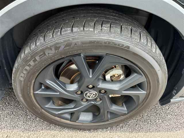 2023 Toyota C-HR G-T Mode Nero Safety Plus auction photo 8