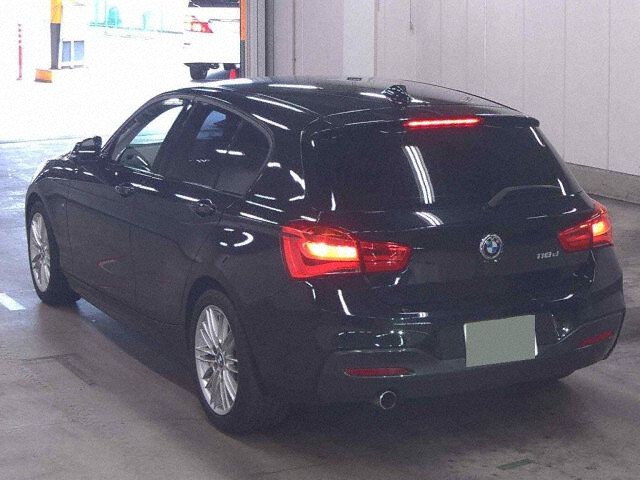 2018 BMW 1 Series 118D Mスポーツ auction photo 2