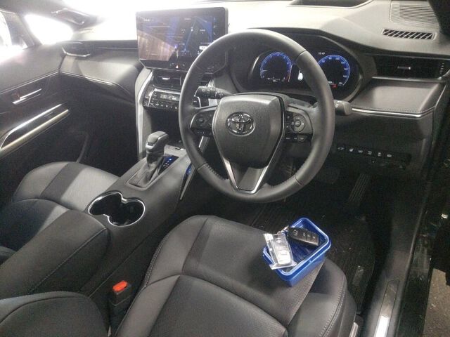 2026 Toyota Harrier Zレザーパッケージ auction photo 3