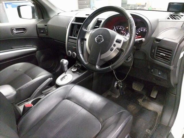 2012 Nissan X-Trail 20GT 4WD auction photo 3