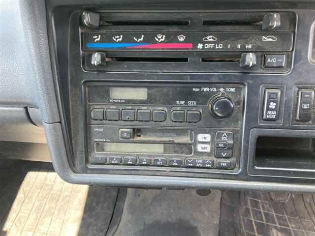 2000 Toyota Hiace Long DX 9-seater auction photo 6
