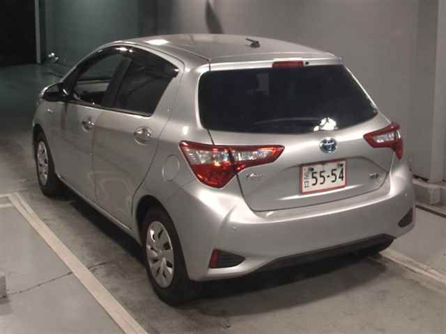 2019 Toyota Vitz Hybrid F Safety Edition auction photo 2