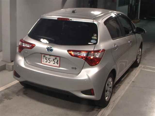 2019 Toyota Vitz Hybrid F Safety Edition auction photo 5