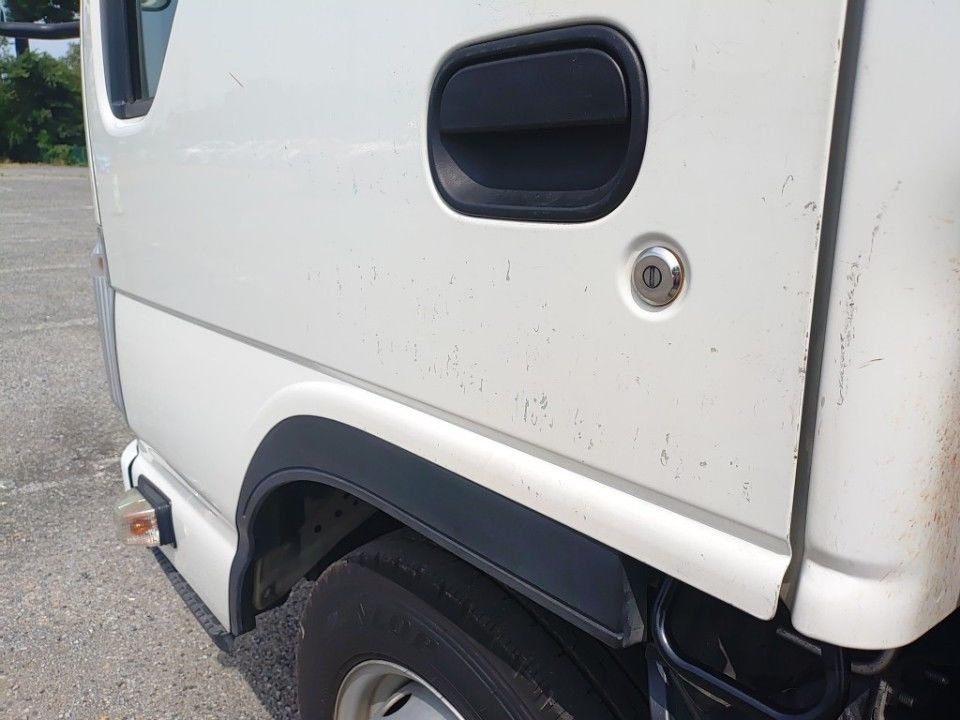 2019 Isuzu Elf auction photo 27