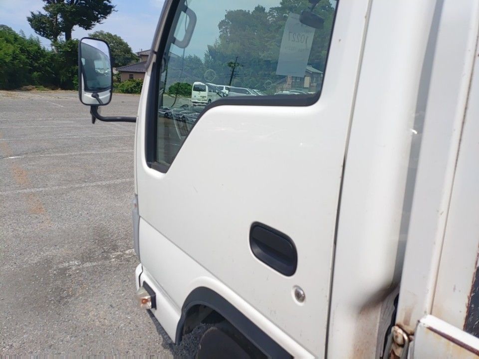 2019 Isuzu Elf auction photo 26