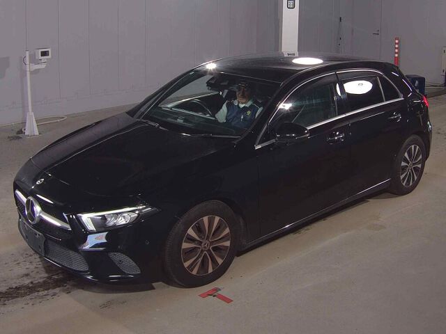 2021 Mercedes-Benz A-Class A180 Style auction photo 4