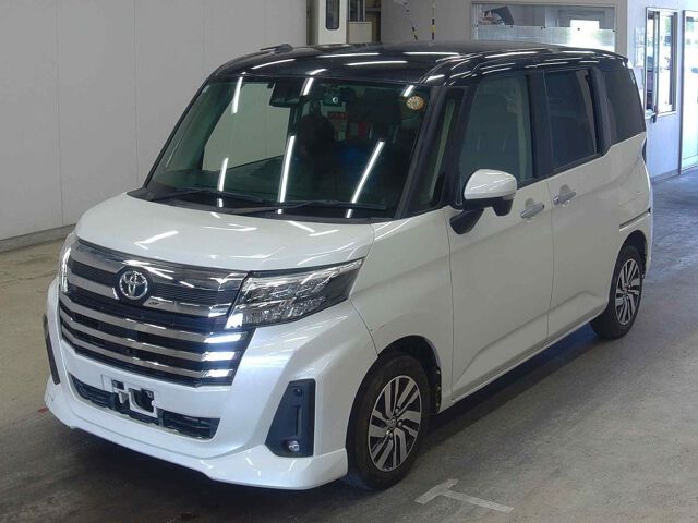 2024 Toyota Roomy Custom G auction photo 4