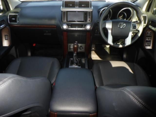 2015 Toyota Land Cruiser Prado TX L Package 4WD auction photo 3