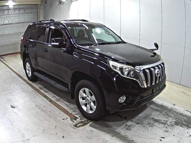 2015 Toyota Land Cruiser Prado TX L Package 4WD Japan auction vehicle