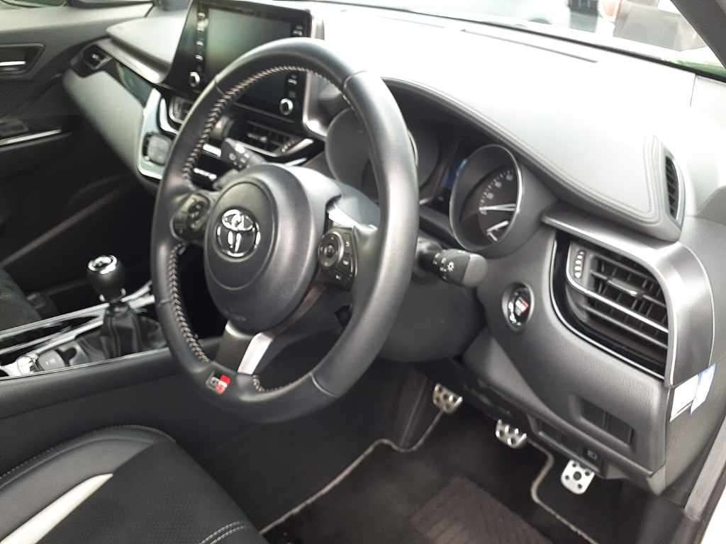 2023 Toyota C-HR S-T GRスポーツ auction photo 9