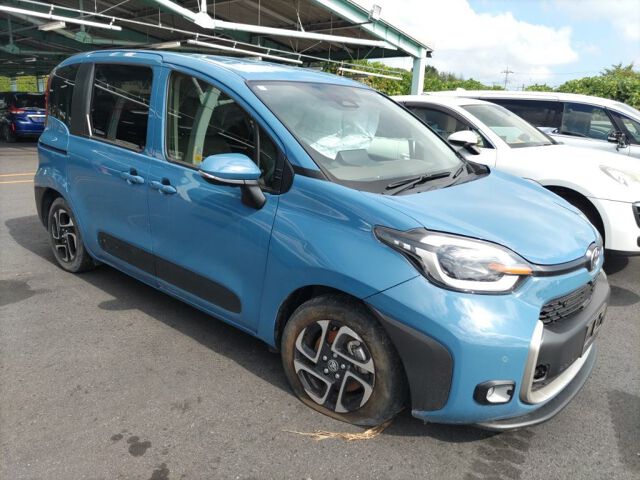 Japan Auction Vehicles 8 2024 Toyota Sienta Hybrid Z auction photo