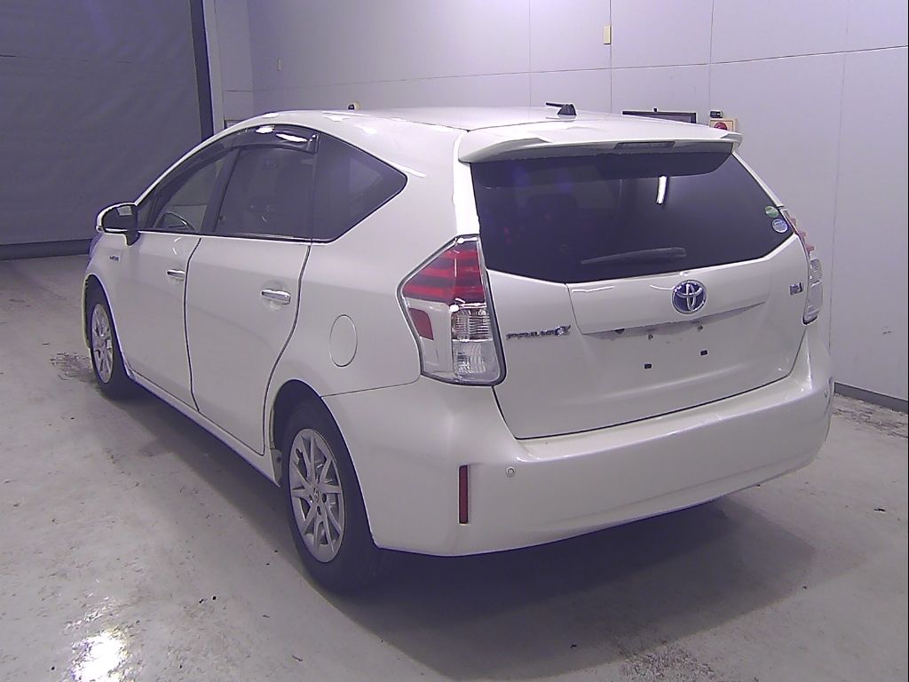 2019 Toyota Prius Alpha SチューンブラックII auction photo 5