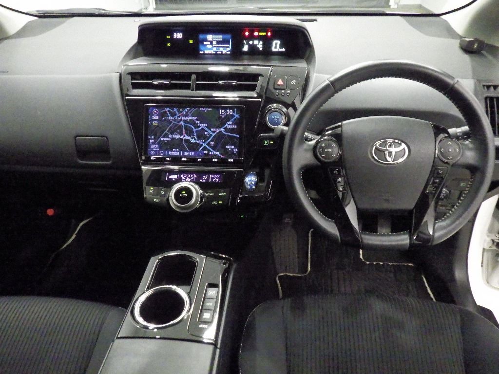 2019 Toyota Prius Alpha SチューンブラックII auction photo 3