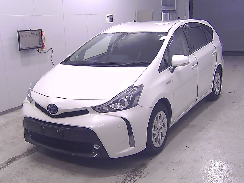 2019 Toyota Prius Alpha SチューンブラックII auction photo 4