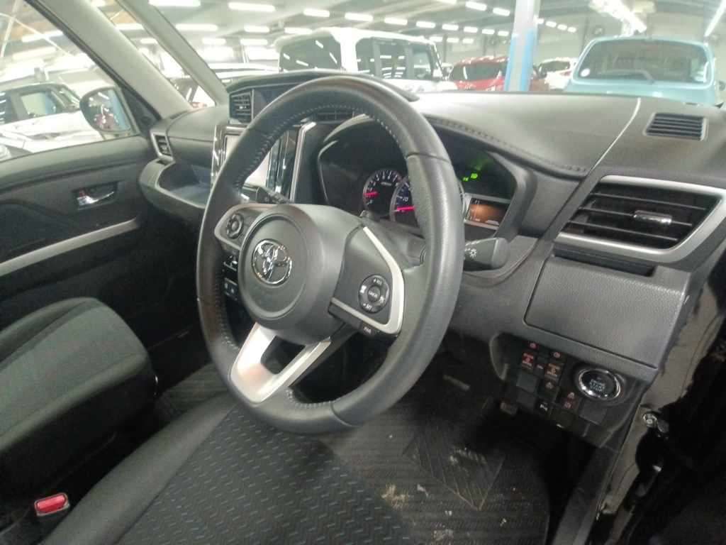 2022 Toyota Roomy カスタムG auction photo 9