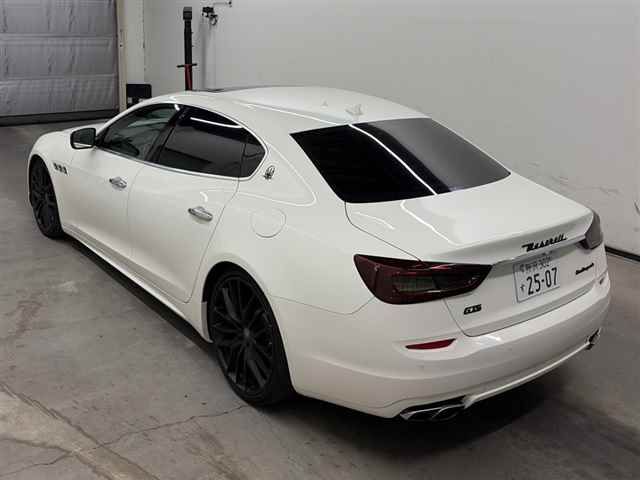 2013 Maserati マセラティクアトロポルテ Quattroporte GT S auction photo 2