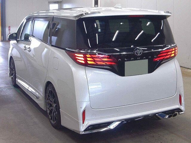 2024 Toyota Alphard Z auction photo 2
