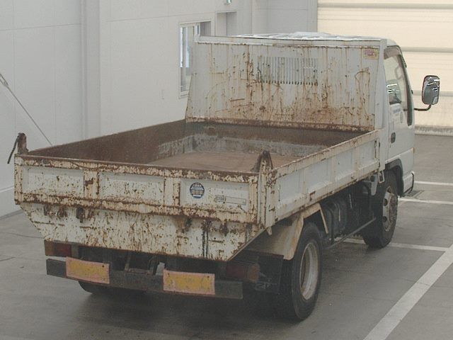 2001 Isuzu Elf dump auction photo 2