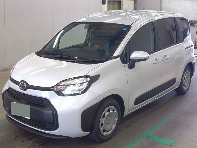 2026 Toyota Sienta Hybrid G auction photo 4