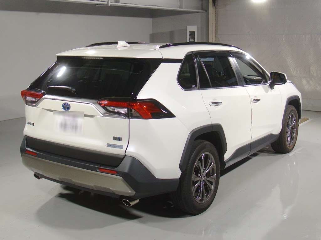 2022 Toyota RAV4 Hybrid G ​​4WD auction photo 2