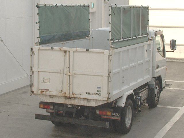 2019 Mitsubishi Fuso Canter dump auction photo 2