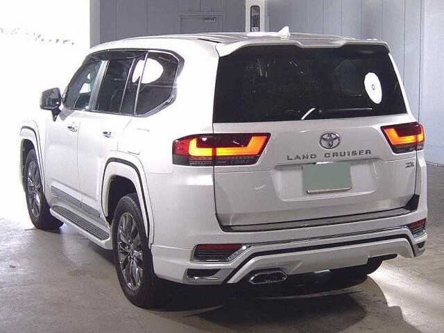 2022 Toyota Land Cruiser ZX 4WD auction photo 2