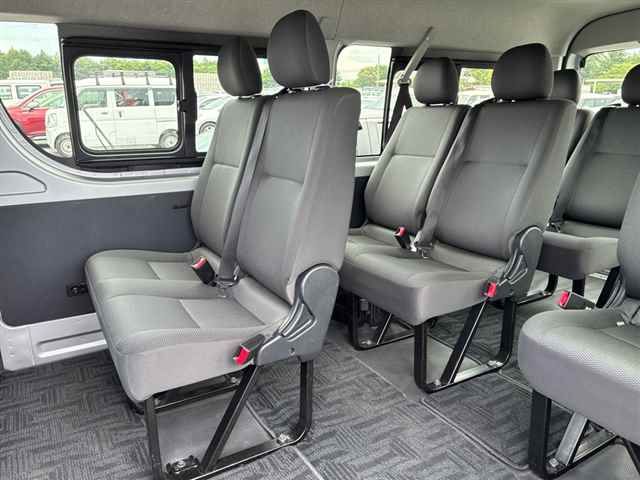 2022 Toyota Hiace DX auction photo 7