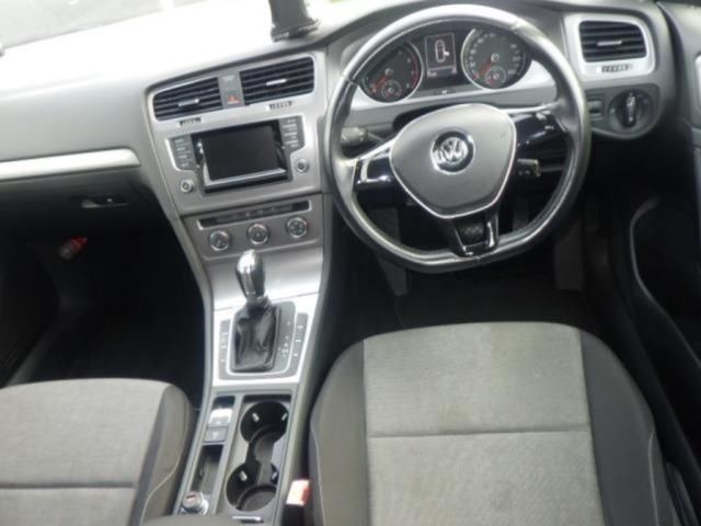 2014 Volkswagen ゴルフ TSIトレンドラインブルーモーションテクノロジー auction photo 3