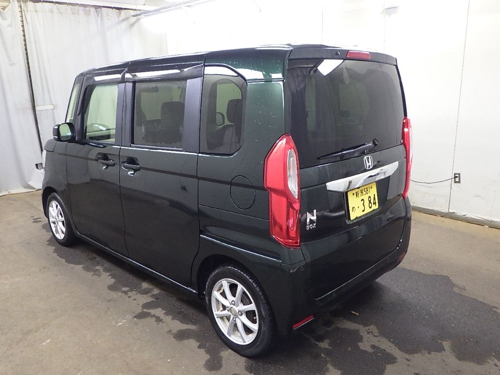2022 Honda N-BOX L auction photo 5