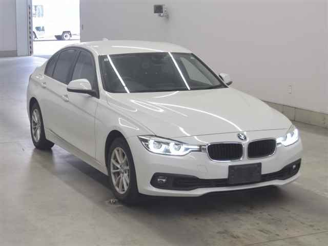 2017 BMW BMW3シリーズ 318i Japan auction vehicle