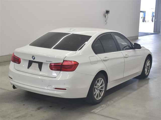 2017 BMW BMW3シリーズ 318i auction photo 5