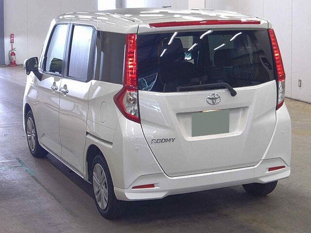 2023 Toyota Roomy G 4WD auction photo 2