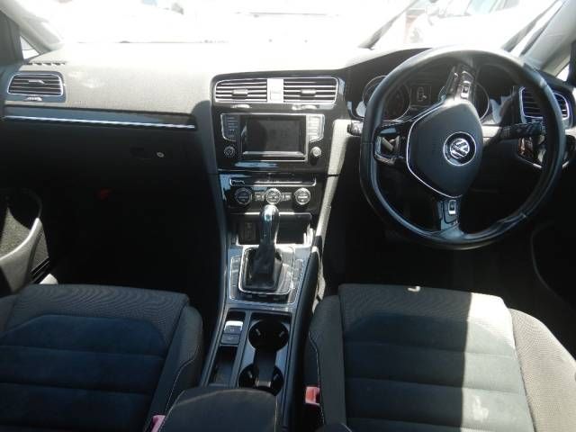 2013 Volkswagen フォルクスワーゲン ゴルフ TSIハイラインブルーモーションテクノ auction photo 2