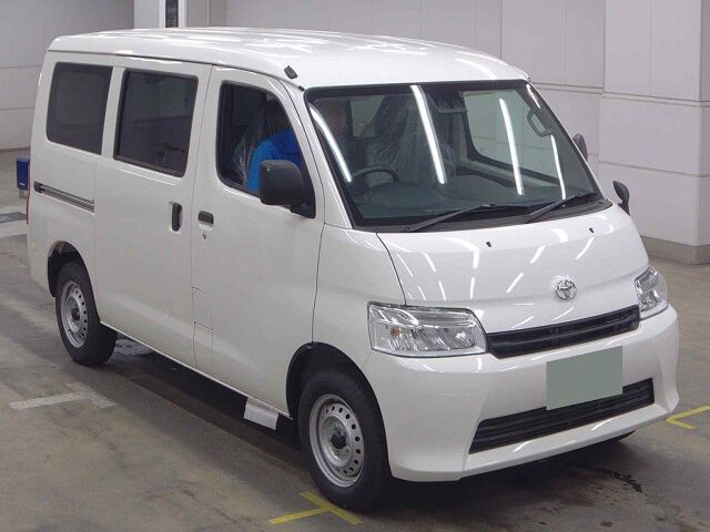 Japan Auction Vehicles 8 2026 Toyota TownAce Van GL 4WD auction photo