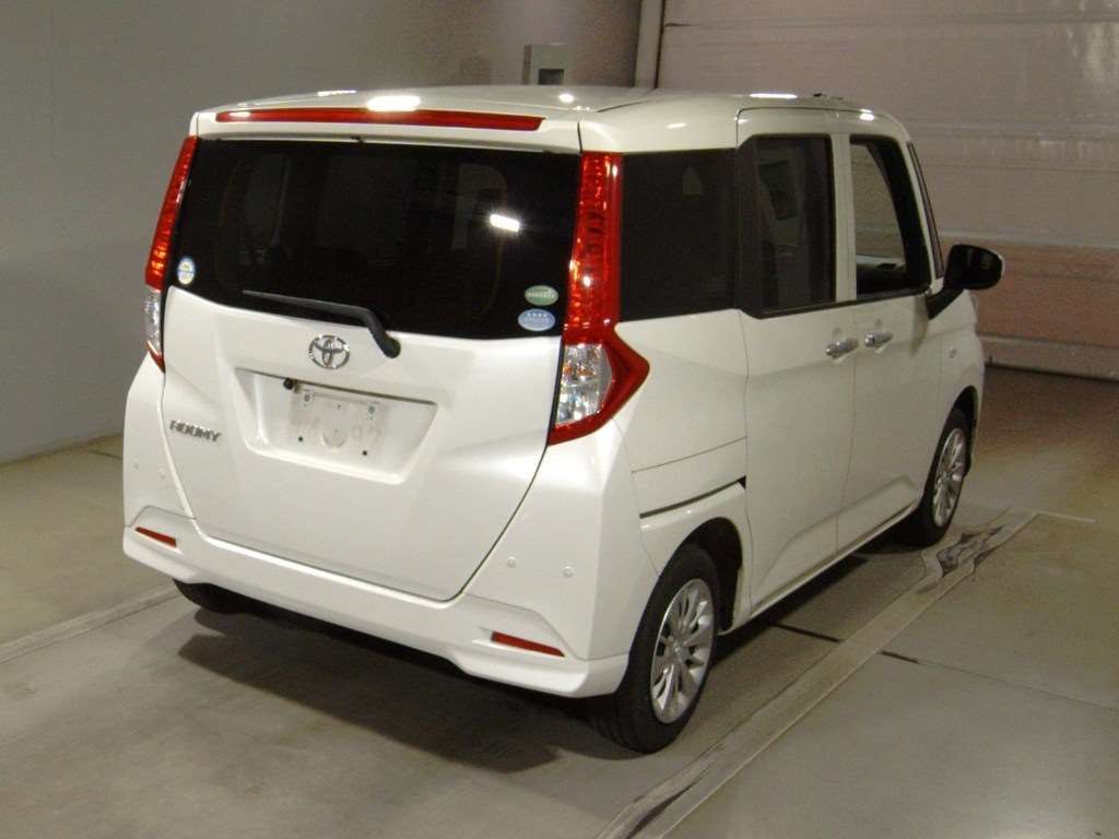 2019 Toyota Roomy X S 4WD auction photo 2