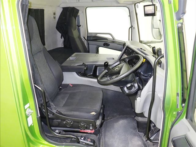 2019 Mitsubishi Fuso Flatbed auction photo 5
