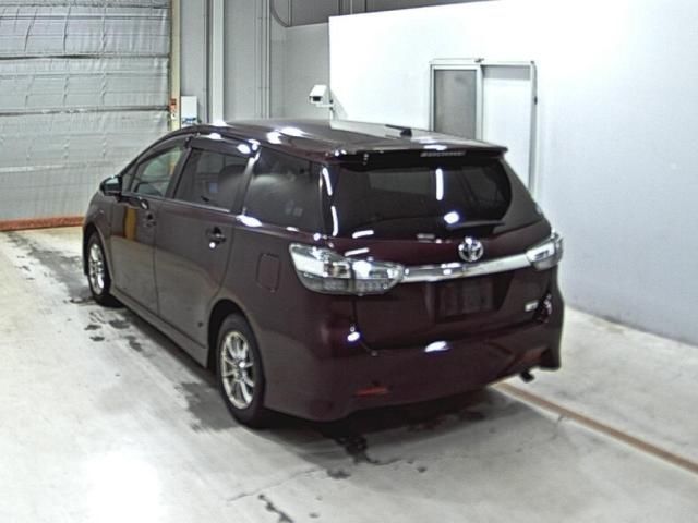 2014 Toyota Wish 1.8S auction photo 2