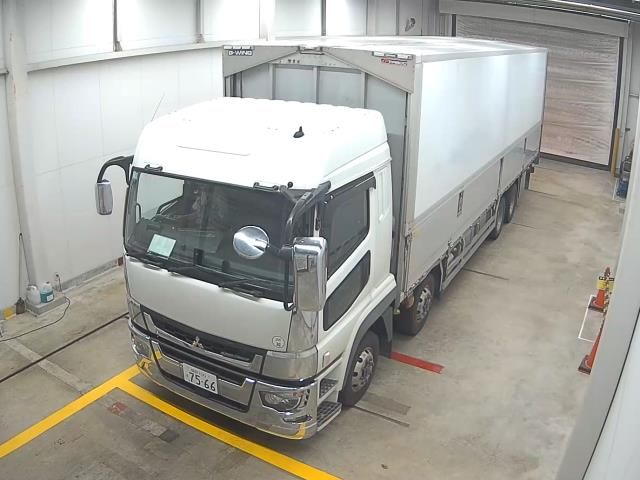 Japan Auction Vehicles 10 2018 Mitsubishi Fuso Wing auction photo