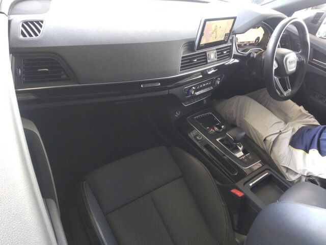2018 Audi Q5 2.0TFSIQスポSラ 4WD auction photo 3