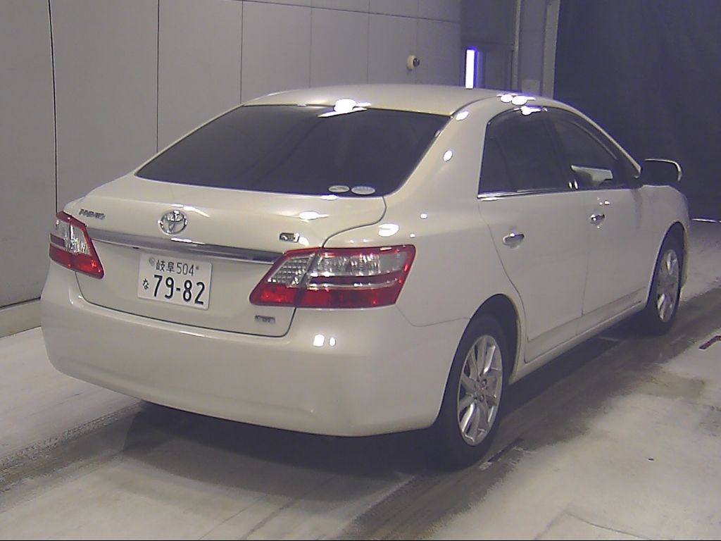 2010 Toyota Premio 2.0G auction photo 2
