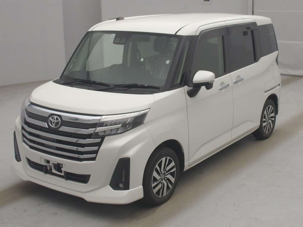 Japan Auction Vehicles 4 2021 Toyota Roomy Custom G 4WD auction photo