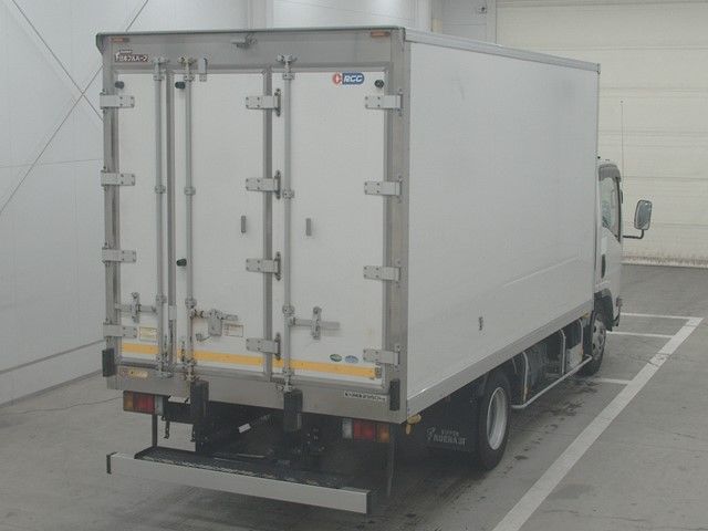 2017 Isuzu Elf 冷蔵・冷凍車 auction photo 2