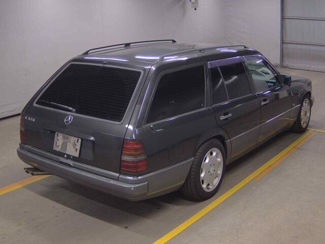 1994 Mercedes-Benz E-Class Station Wagon E320 auction photo 5