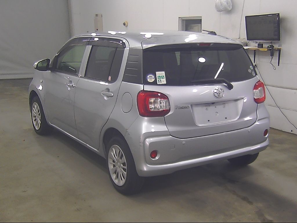 2016 Toyota Passo X LパッケージS auction photo 5
