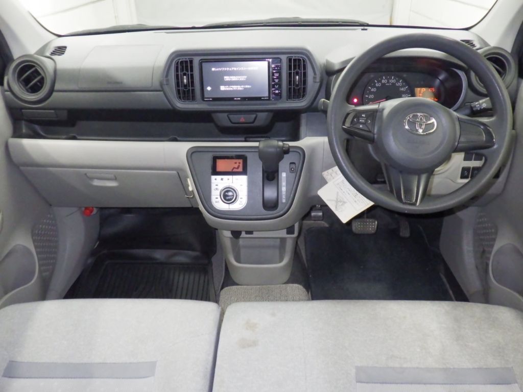 2016 Toyota Passo X LパッケージS auction photo 3